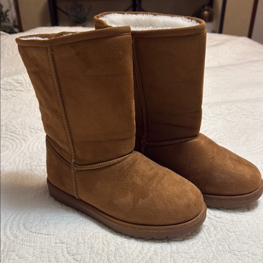 Hot Tomato Boots Size 6 1/2 W